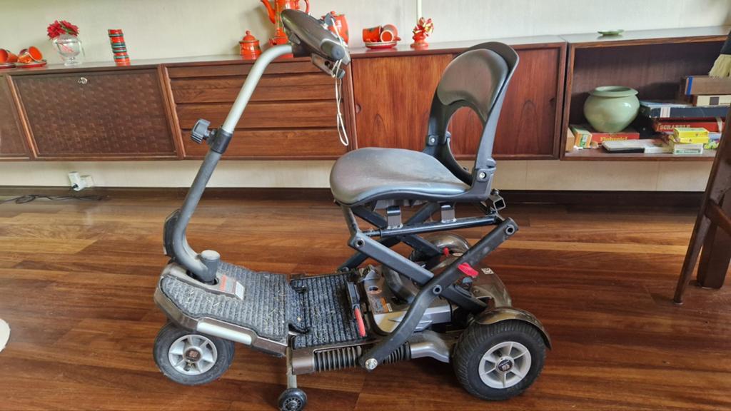 Mango inklapbaar scootmobiel, Diversen, Brommobielen en Scootmobielen, Ophalen, Mango, 10 km/u of minder