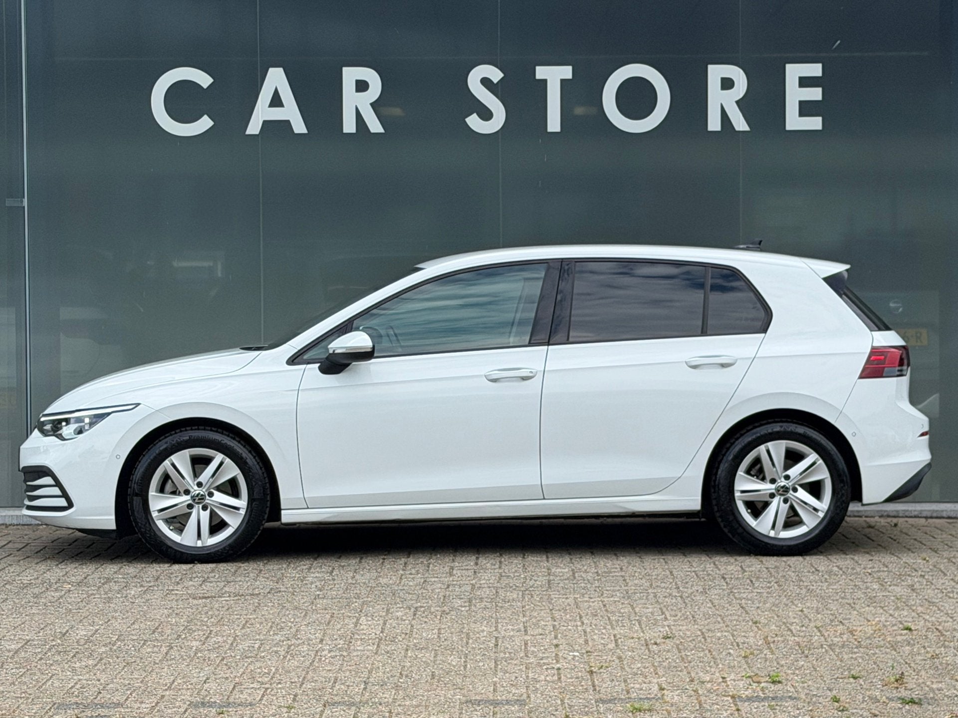 Volkswagen Golf 1.0 eTSI Life Business MEMORY /CAMERA/NAV, Gebruikt, Bedrijf, 650 kg, Golf