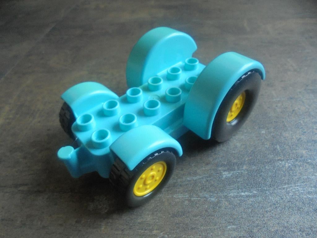 Lego Duplo Farm Tractor Base with Mudguards (zie foto's) 4, Ophalen of Verzenden, Gebruikt, Losse stenen, Duplo