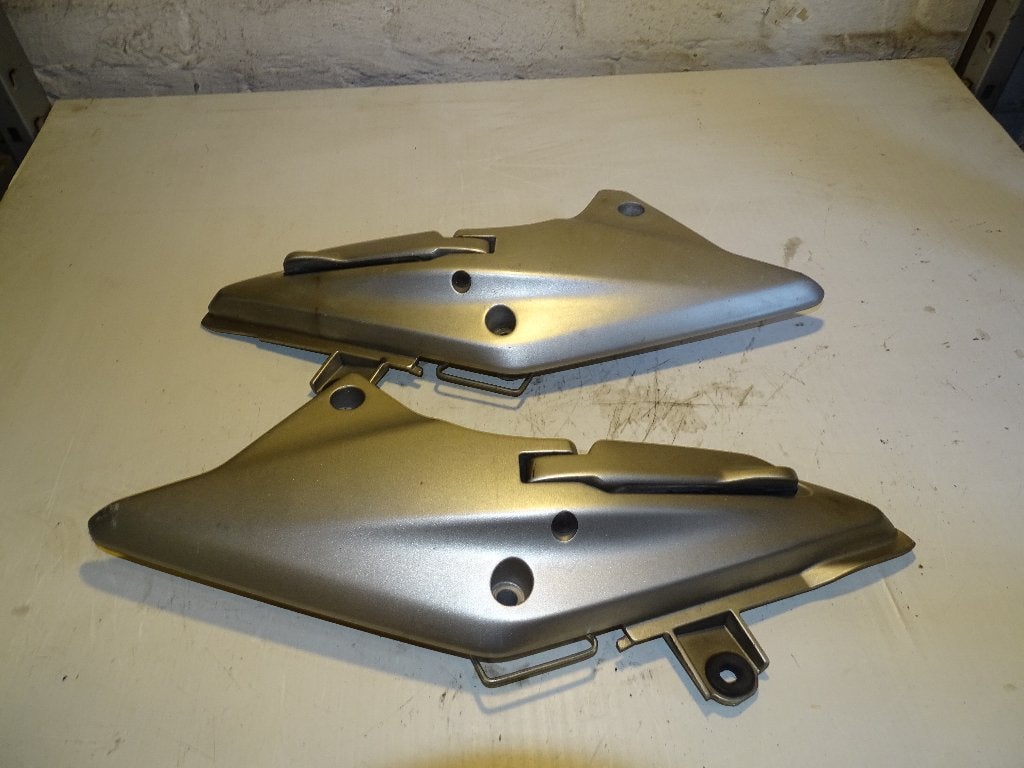 honda silver wing fjs600 pf01  voetsteunen passagier, Ophalen of Verzenden, Gebruikt