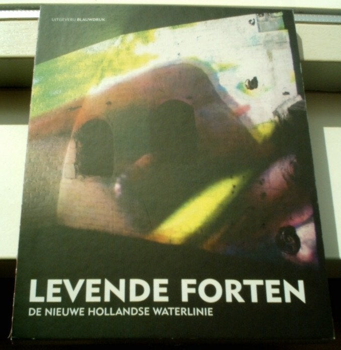 Levende forten. De nieuwe Hollandse waterlinie(Junte)., Boeken, Geschiedenis | Stad en Regio, Ophalen of Verzenden, Zo goed als nieuw
