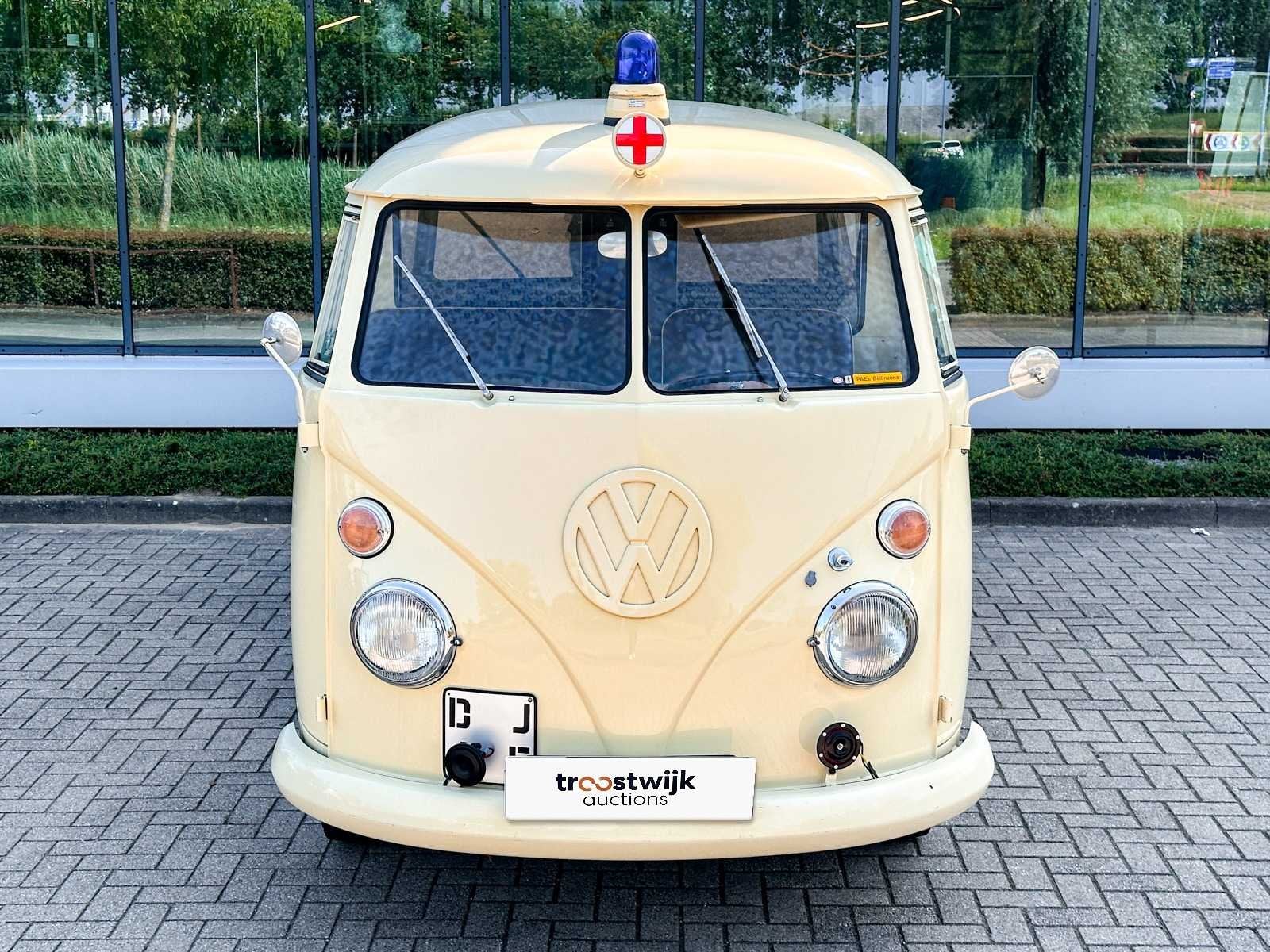 Volkswagen T1 Ambulance Transporter 1500-27 1965 BE-02-41, foto 11