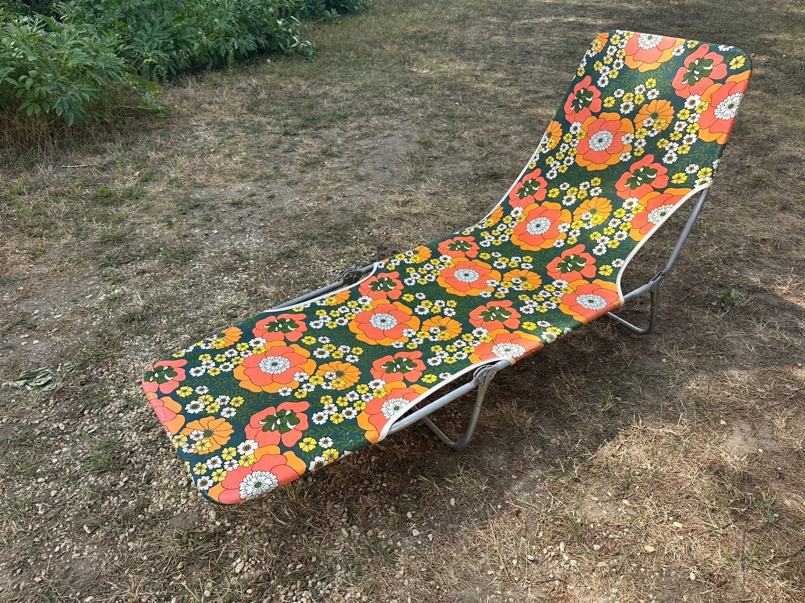 Vintage jaren 70 stretcher ligbed bloemen oranje stoel, Ophalen, Aluminium