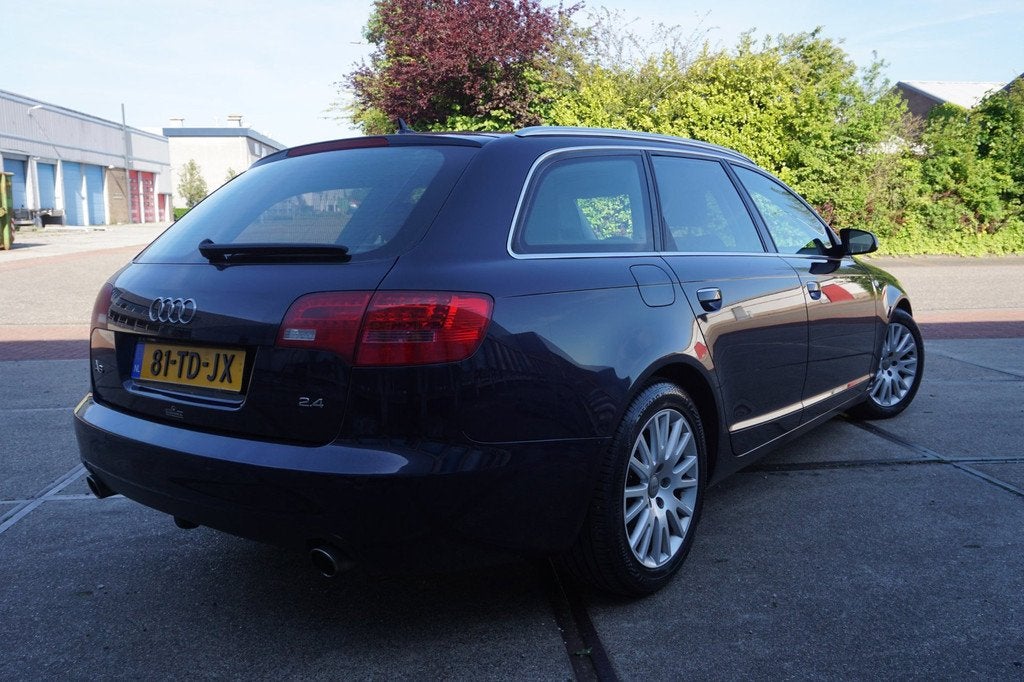 Audi A6 Avant 2.4 Pro Line * Zeer nette staat *, Auto's, Audi, Zwart, Blauw, Alcantara, 10 km/l