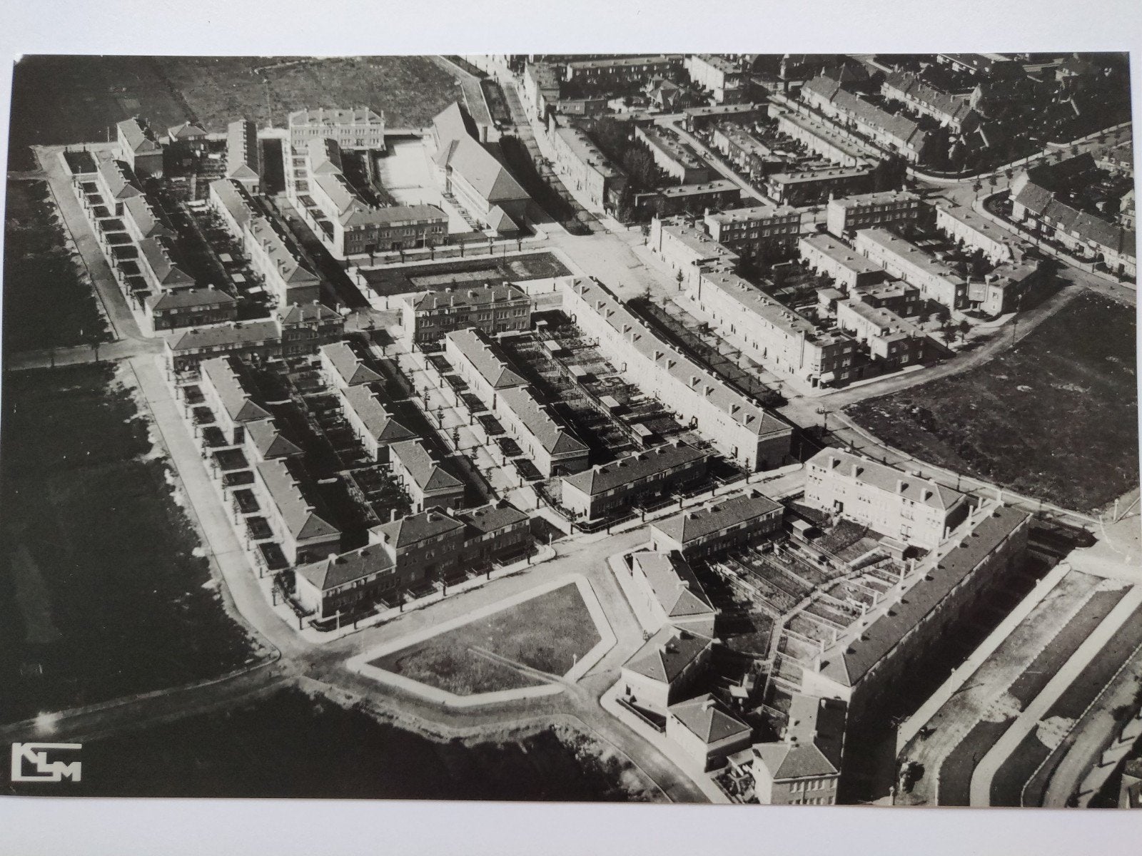 B509 Krispijn Vincent Gogh Marisstraat Bosb. KLM Luchtfoto, Verzamelen, Foto's en Prenten, Gebruikt, Overige onderwerpen, Voor 1940