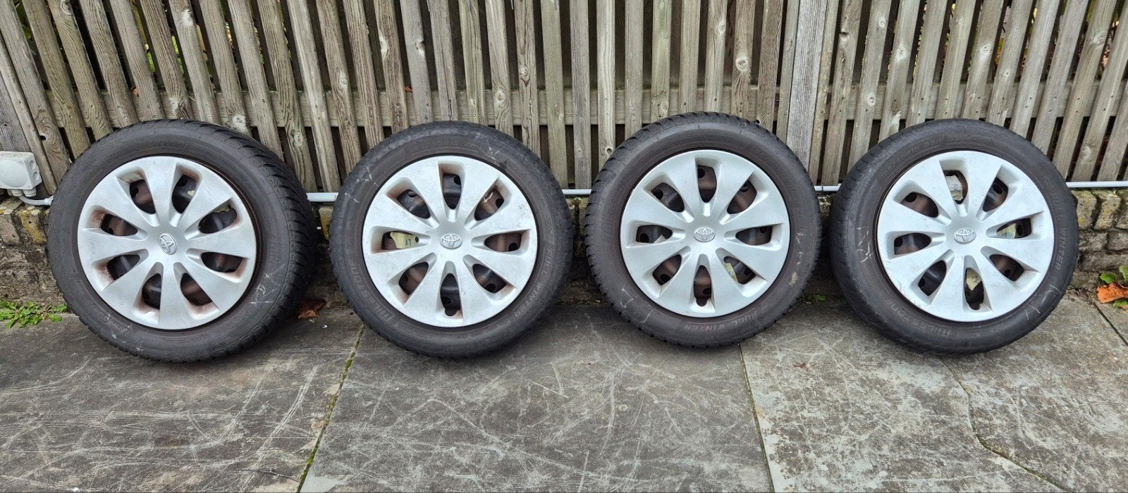 Milestone M&S winter banden op velg voor Toyota Yaris, Ophalen, Gebruikt
