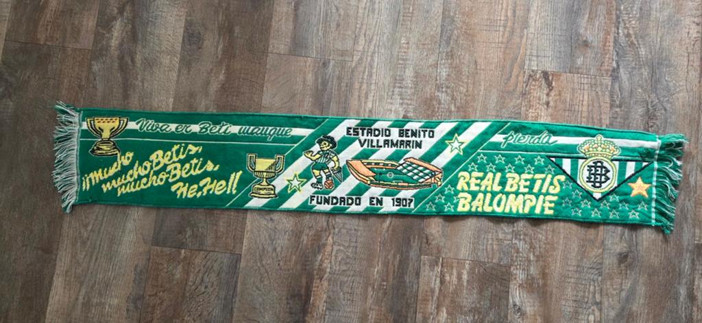 Sjaal Real Betis, Ophalen of Verzenden, Zo goed als nieuw, Buitenlandse clubs, Vaantje of Sjaal