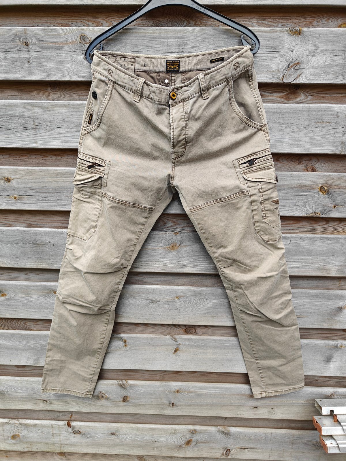 Zeer nette PME Legend Cargo broek mt 33-34, Ophalen of Verzenden, Zo goed als nieuw, Maat 52/54 (L), Beige