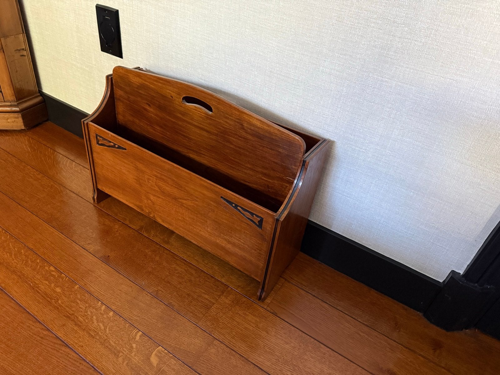 Vintage houten lectuurbak met handvat, Ophalen, Met handvat, Gebruikt, Lectuurbak