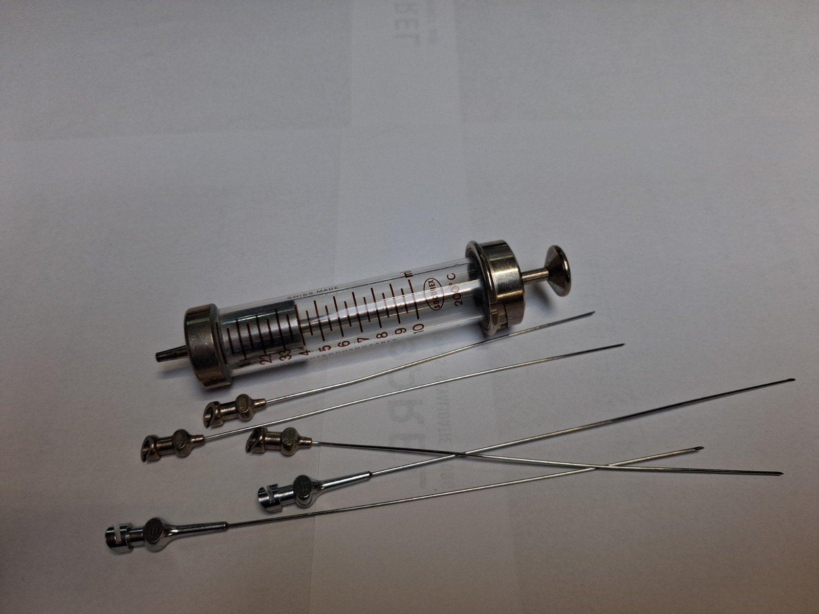 Vintage Glazen Spuit met Naalden - Medisch Antiek, Ophalen of Verzenden