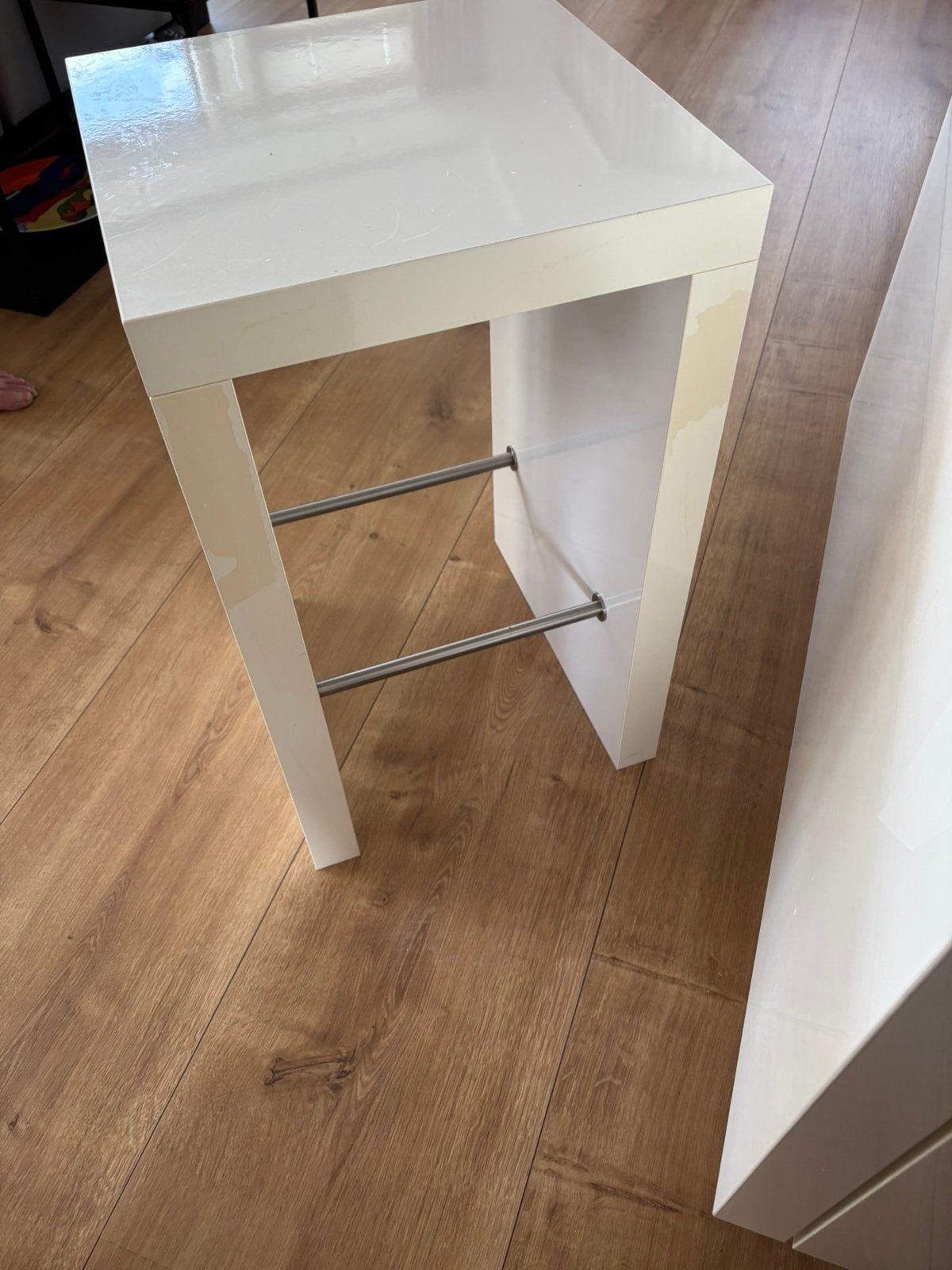 2x bar kruk of bijzet tafel wit, Huis en Inrichting, Gebruikt, 60 tot 90 cm, 2 krukken, Ophalen