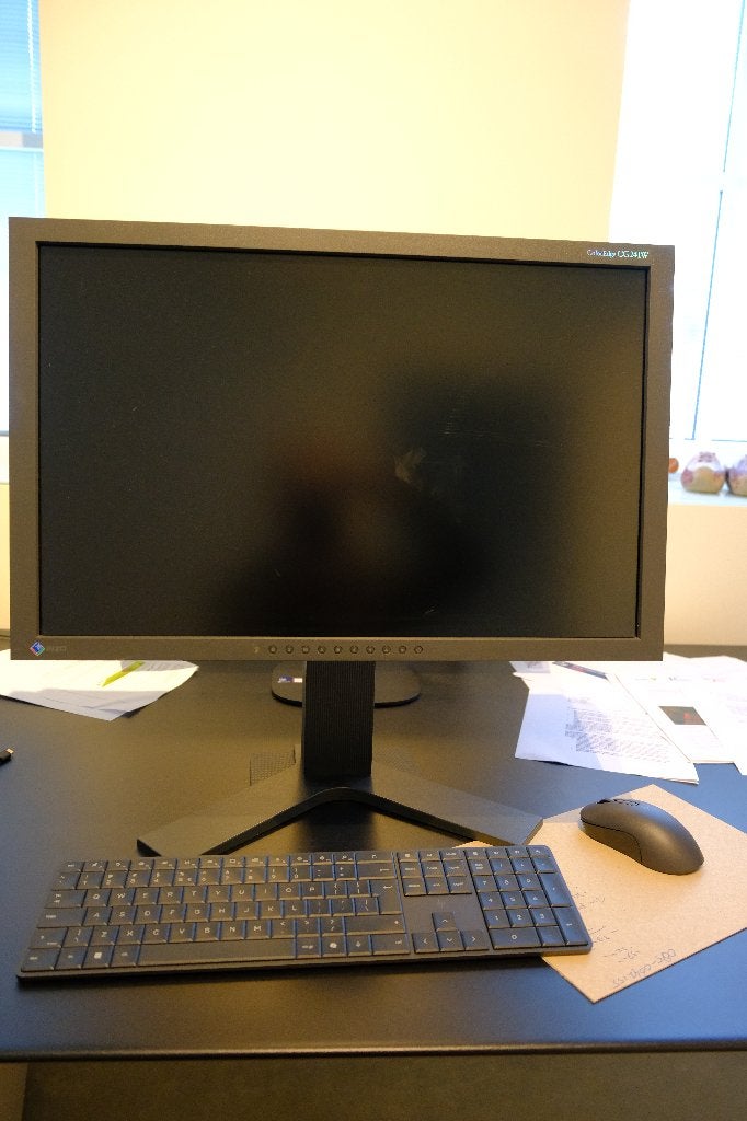 Eizo ColorEdge te koop, Computers en Software, Gebruikt, IPS, Ophalen of Verzenden, In hoogte verstelbaar