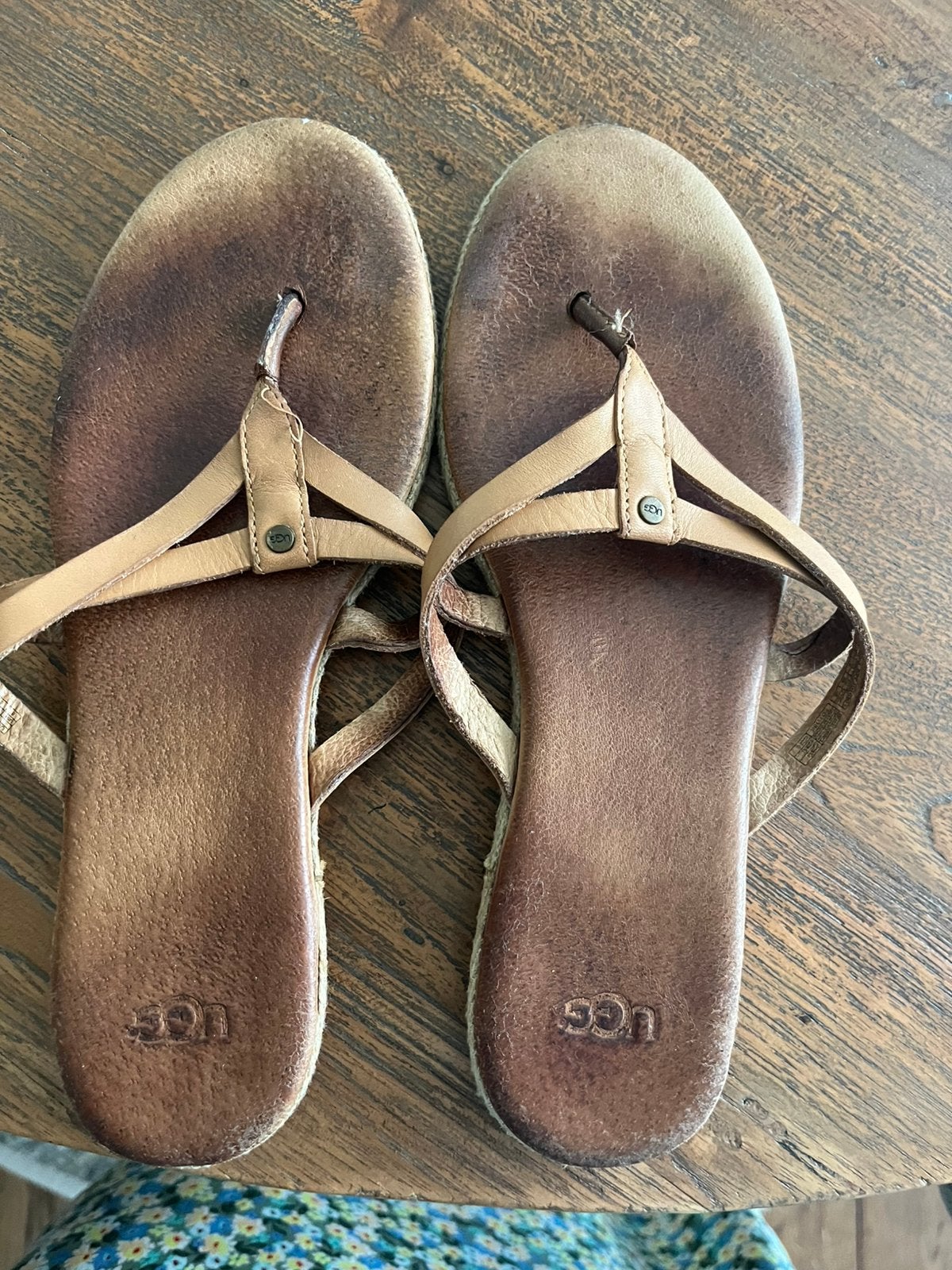 Lederen UGG Annice Teenslippers – Bruin – Maat 39, Ophalen of Verzenden, Zo goed als nieuw, Bruin