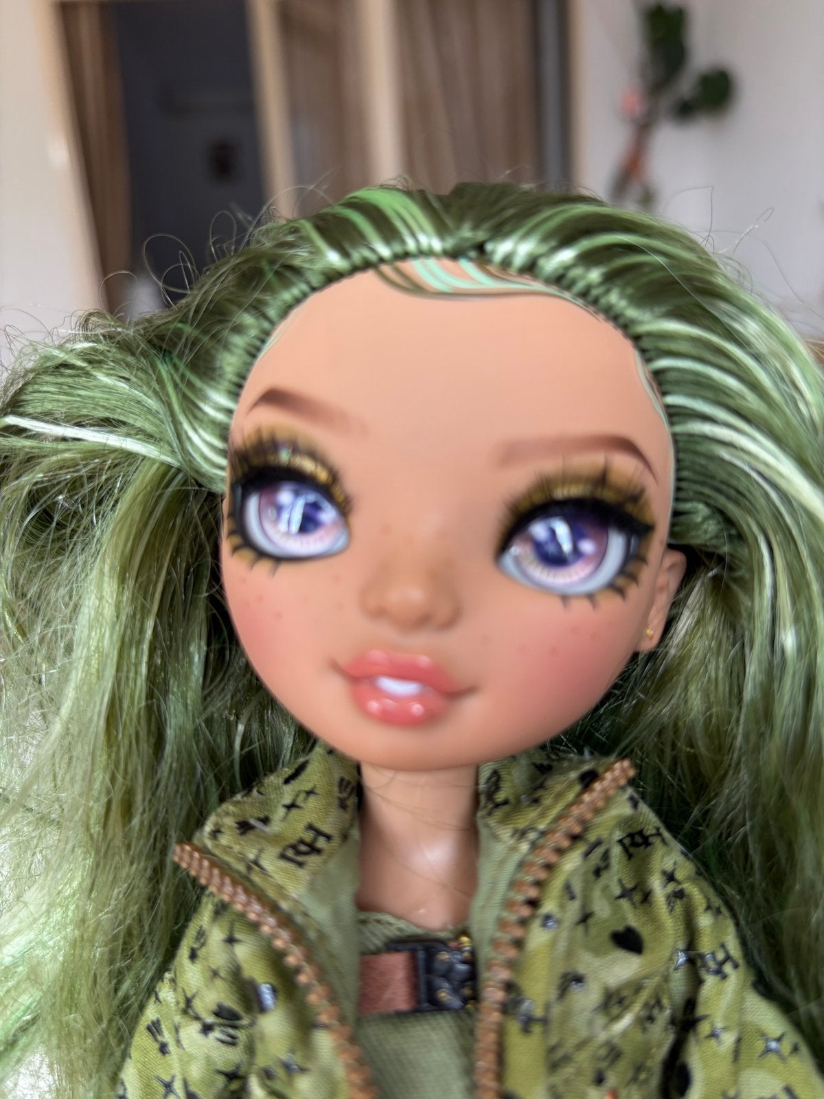 Rainbow High Jade Hunter Pop - Zo goed als nieuw, Verzamelen, Ophalen, Zo goed als nieuw, Pop
