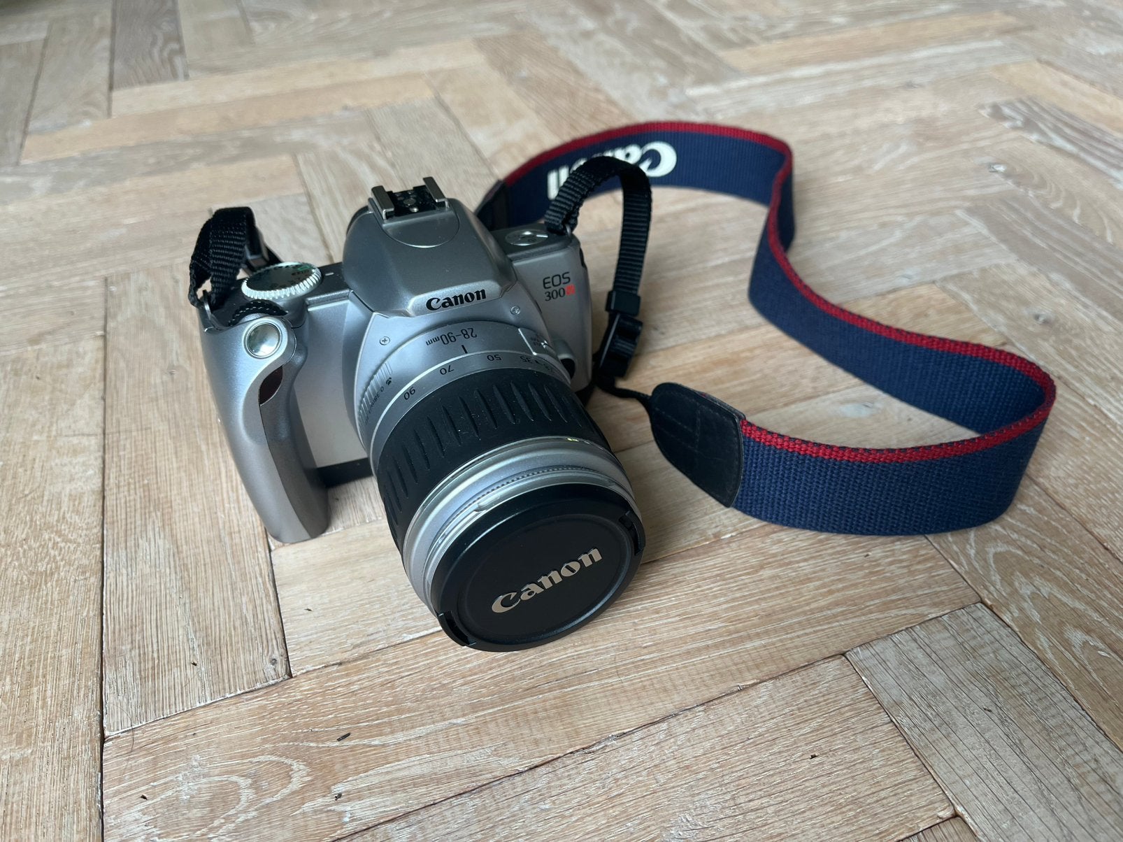 Canon EOS 300V analoge spiegelreflexcamera, Audio, Tv en Foto, Fotocamera's Analoog, Ophalen of Verzenden, Zo goed als nieuw, Spiegelreflex