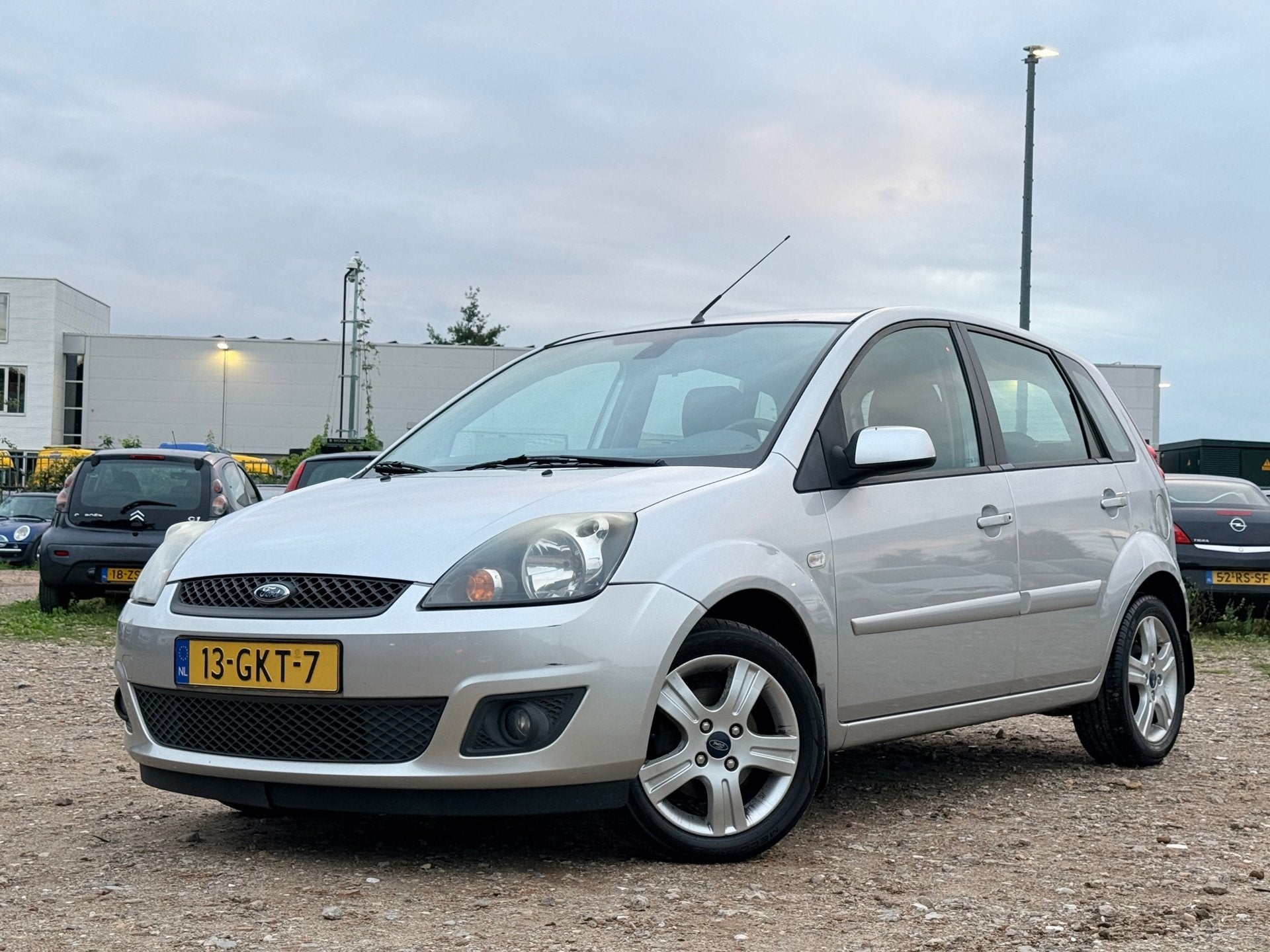 Ford Fiesta 1.3-8V Futura XL/ NAP/ VELGEN, 1299 cc, 4 cilinders, Origineel Nederlands, Bedrijf