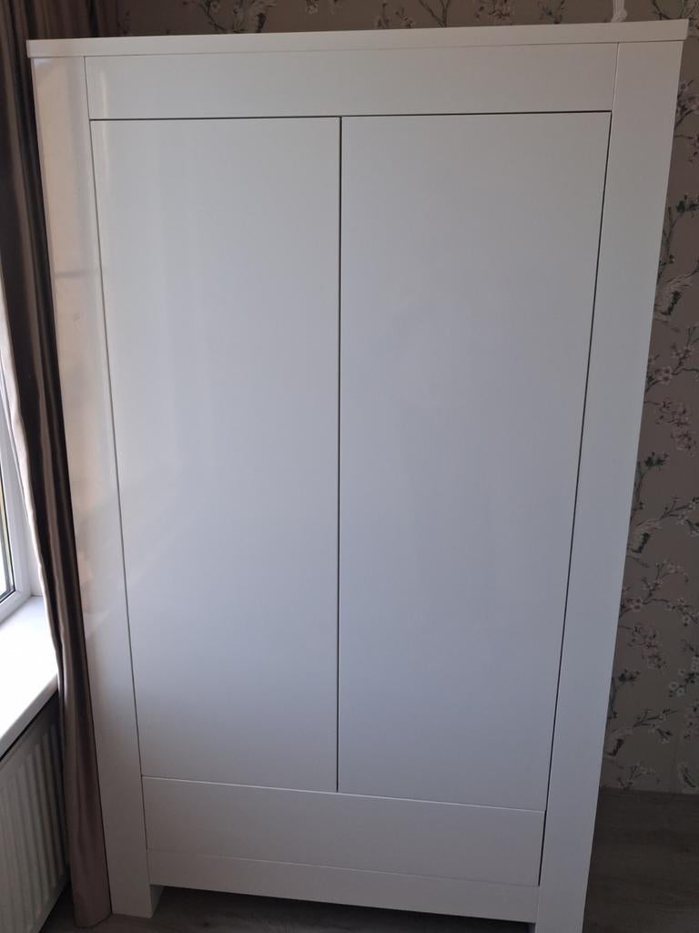 Kledingkast, Met deur(en), Gebruikt, Modern, 150 tot 200 cm