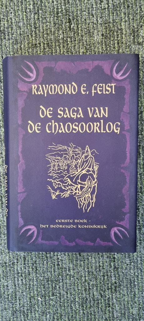 Feist - De Saga van de Chaosoorlog 1e boek HC, Ophalen of Verzenden, Zo goed als nieuw, Raymond E. Feist