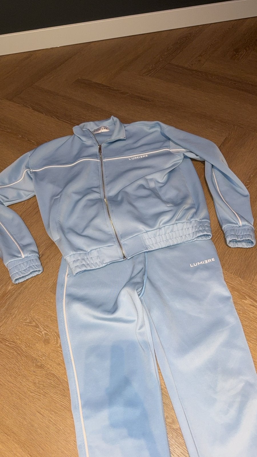 Lumie3re trainingspak maat S in goede staat, Blauw, Overige typen, Ophalen of Verzenden, Gedragen