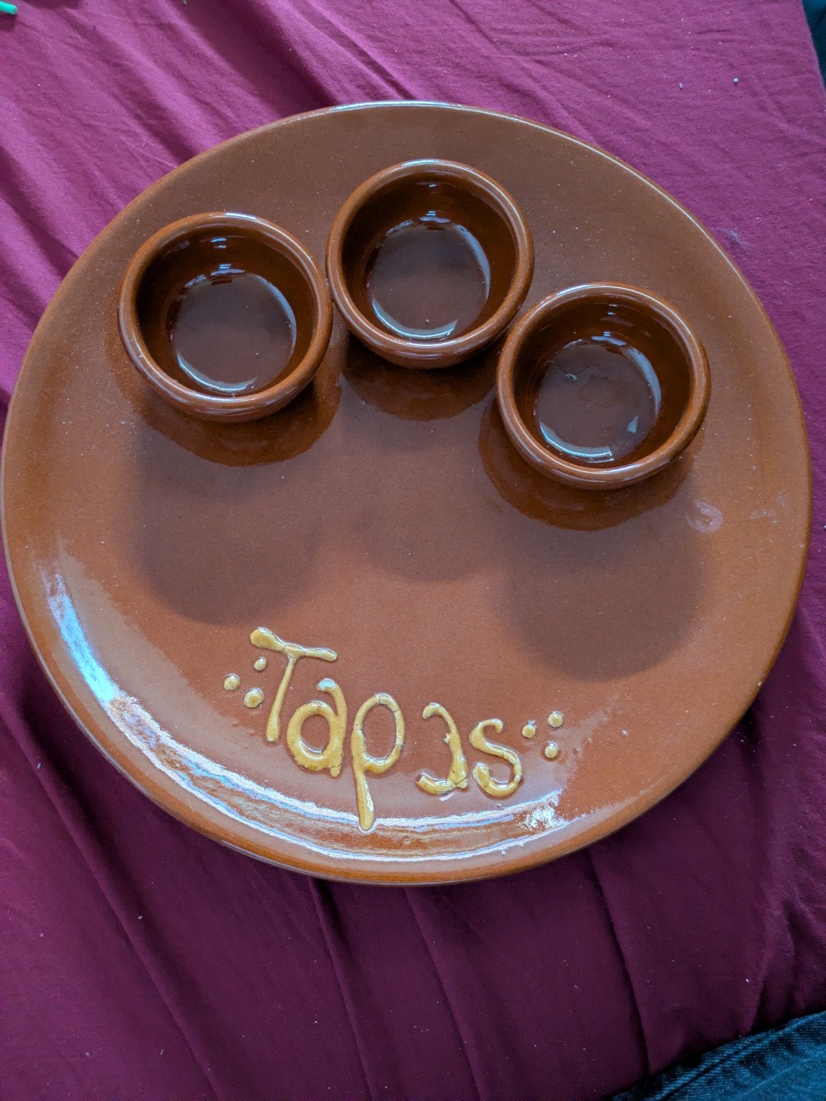 Tapas bord met 3 schaaltjes, Gebruikt, Overige merken, Ophalen of Verzenden, Bord(en)