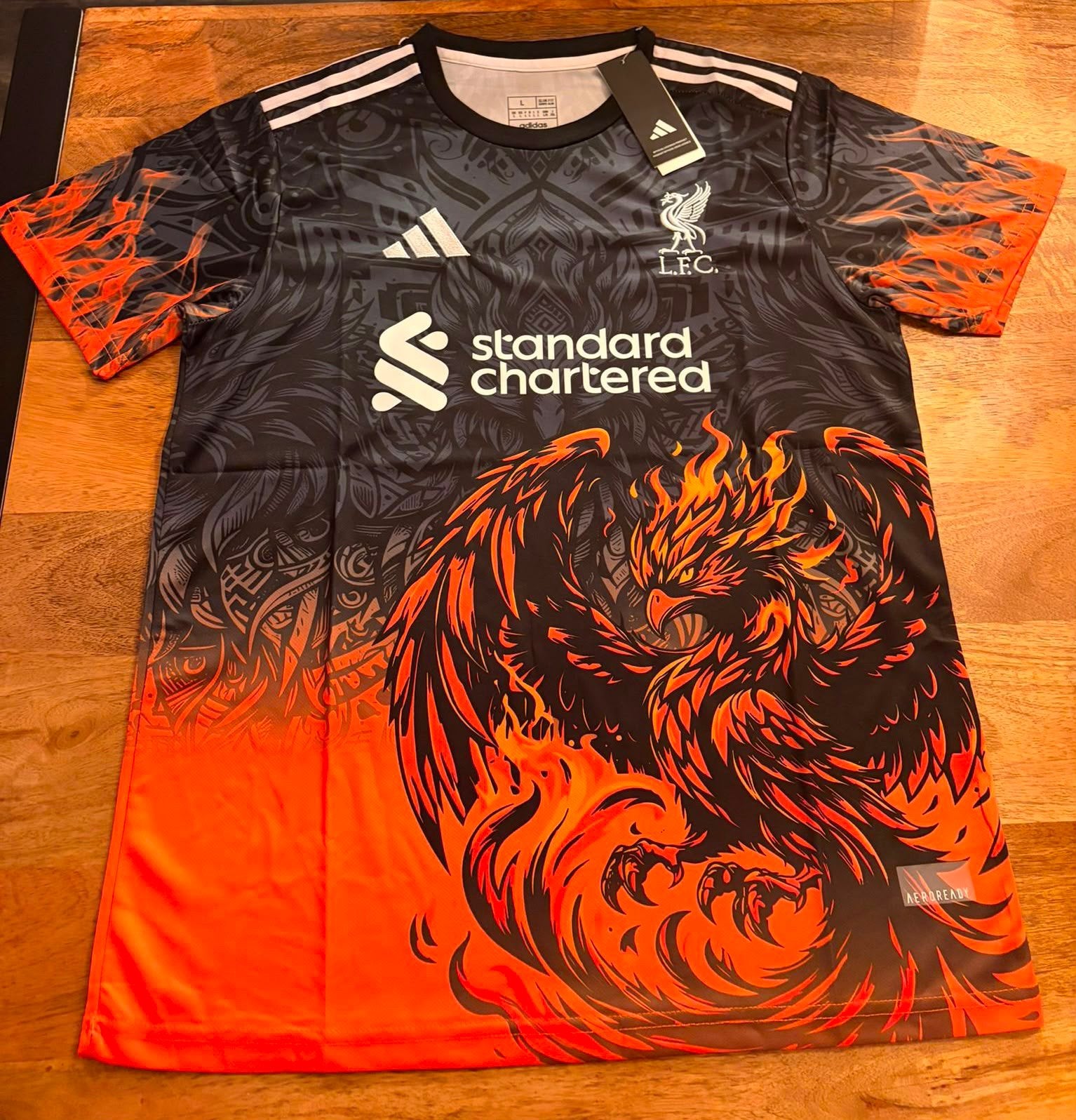 Liverpool FC (special edition) 25/26, Ophalen of Verzenden, Nieuw, Maat 52/54 (L), Meerkleurig