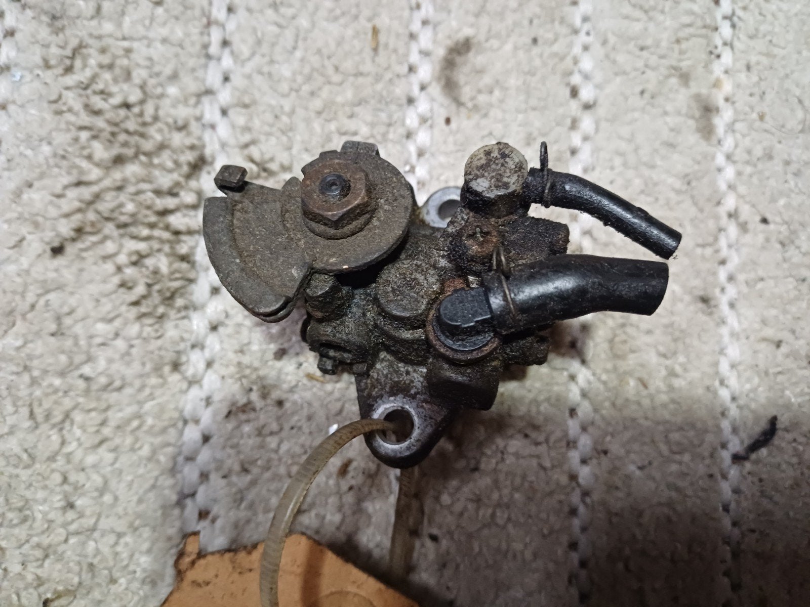 Peugeot vivacity speedfight 2takt olie pomp gebruikt, Ophalen of Verzenden, Gebruikt, Peugeot