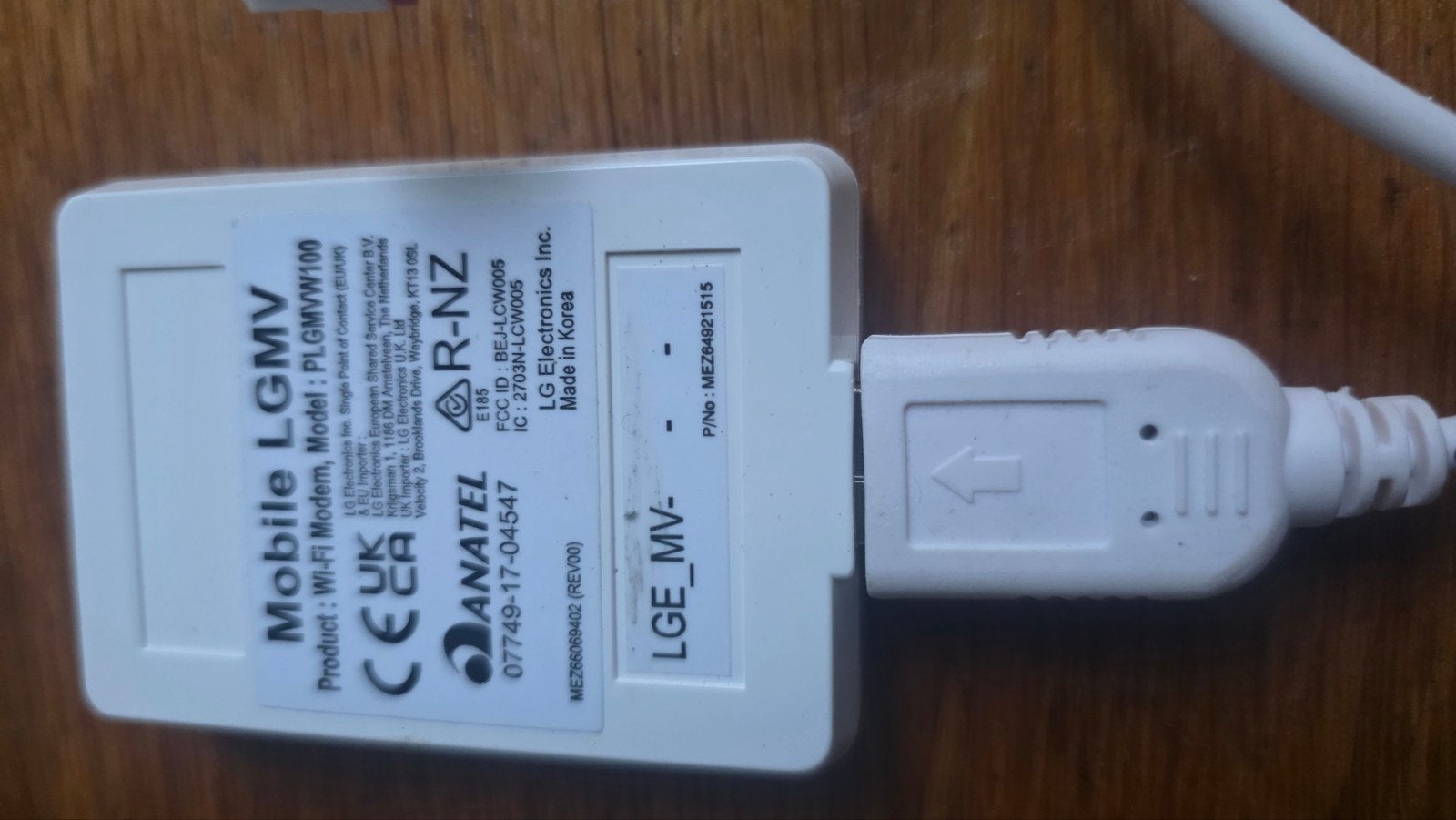LG Mobile Wi-Fi Modem PLGMVW100 Diagnose LG warmtep9mp, Doe-het-zelf en Verbouw, Verwarming en Radiatoren, Ophalen of Verzenden