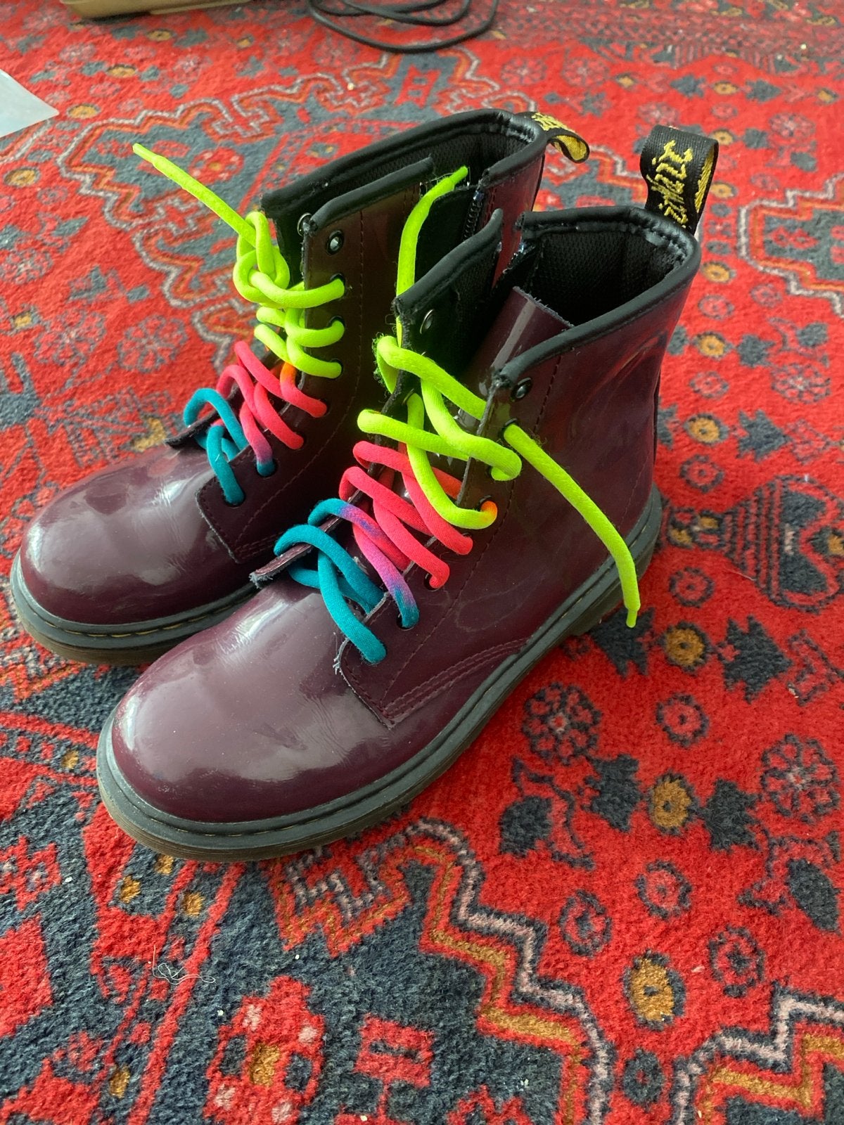 Dr. Martens Laarzen Maat 34 - Paars met Neon Veters, Kinderen en Baby's, Kinderkleding | Schoenen en Sokken, Ophalen of Verzenden
