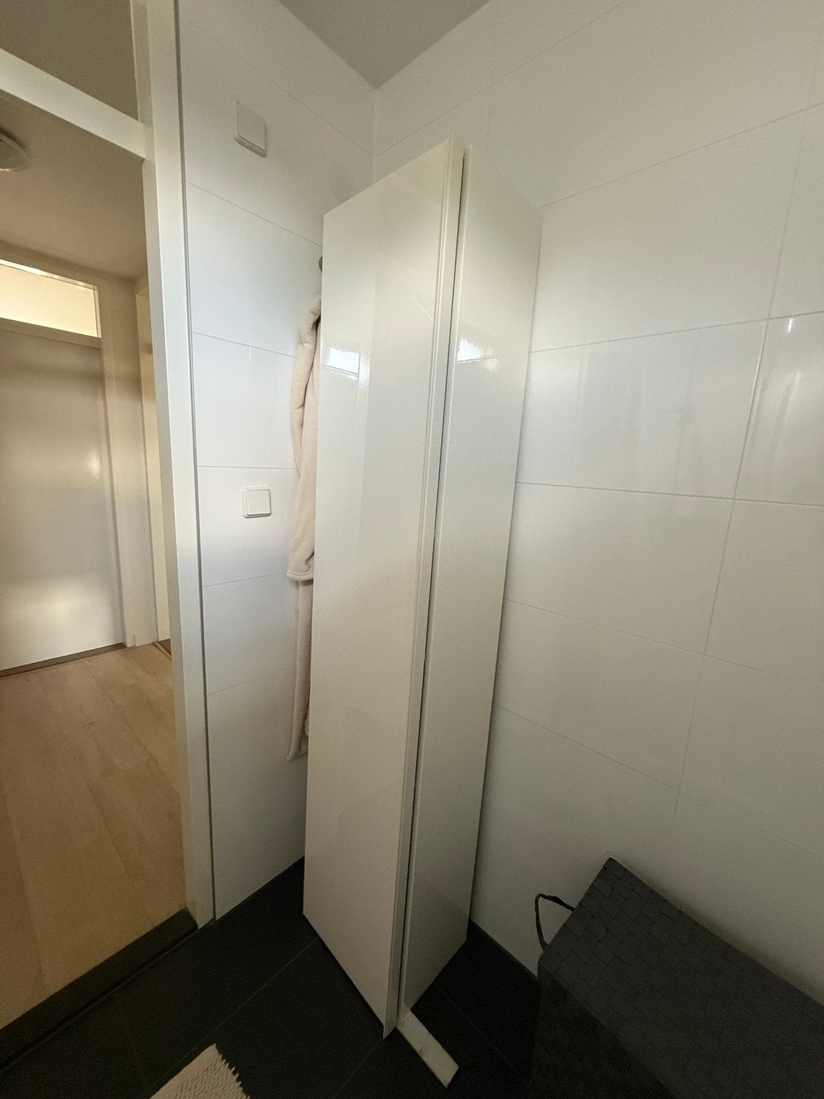 Mooie witte badkamer kast te koop, Huis en Inrichting, Ophalen, (Half)hoge kast, Minder dan 50 cm, Zo goed als nieuw