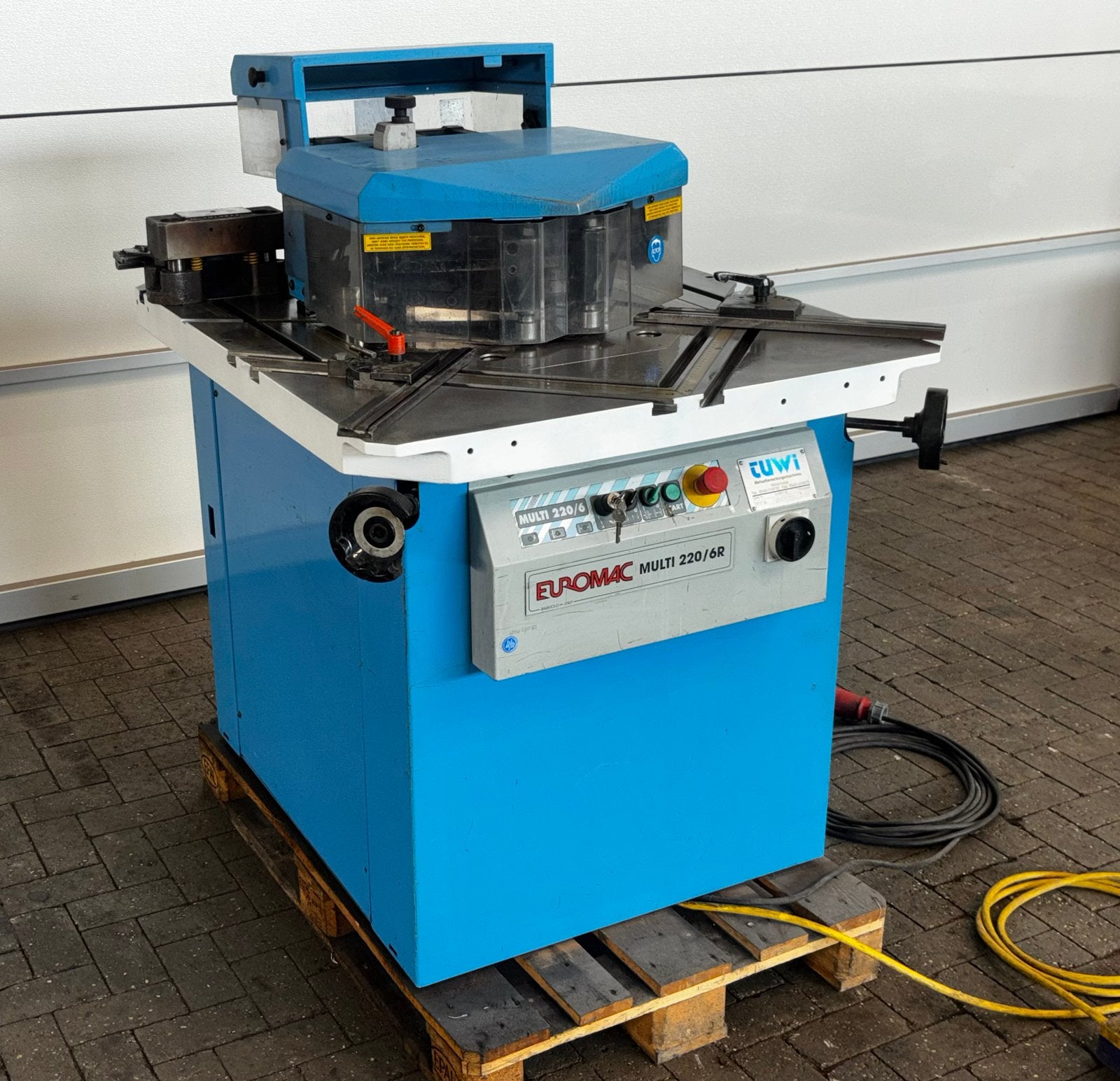 Euromac Multi 220/6R | Uithoekmachine, Doe-het-zelf en Verbouw, Ophalen of Verzenden