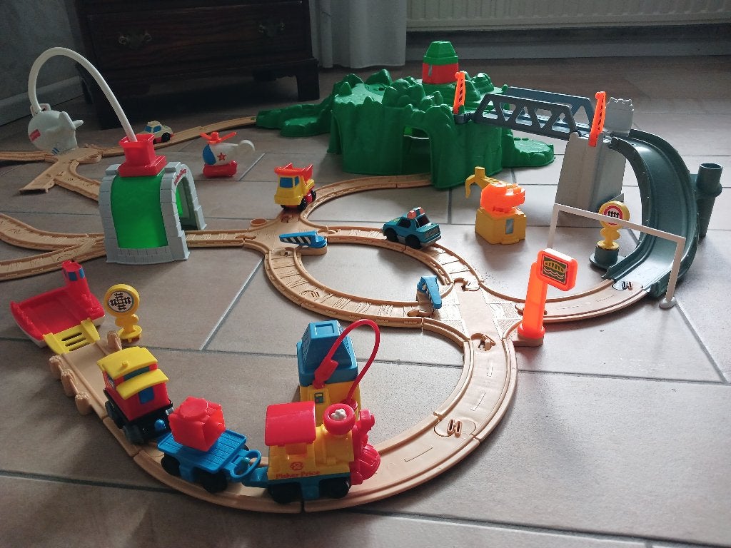 Uitgebreide spoor- autobaan van Fisher Price, Ophalen of Verzenden, Zo goed als nieuw, Speelset