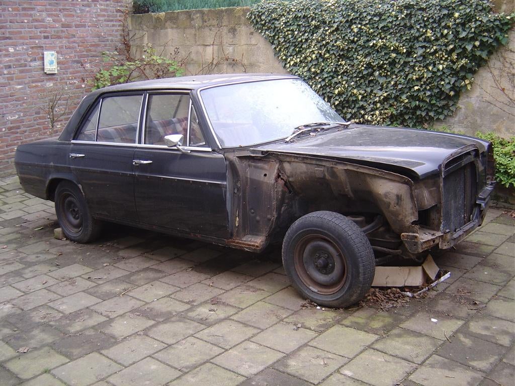Mercedes W115 onderdelen uit gesloopte auto's, Ophalen, Gebruikt