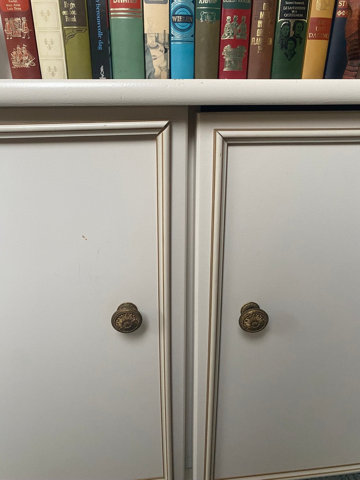 klassiek kastje, Huis en Inrichting, Kasten | Roldeurkasten en Archiefkasten, Ophalen, 50 tot 100 cm, Zo goed als nieuw, Minder dan 100 cm