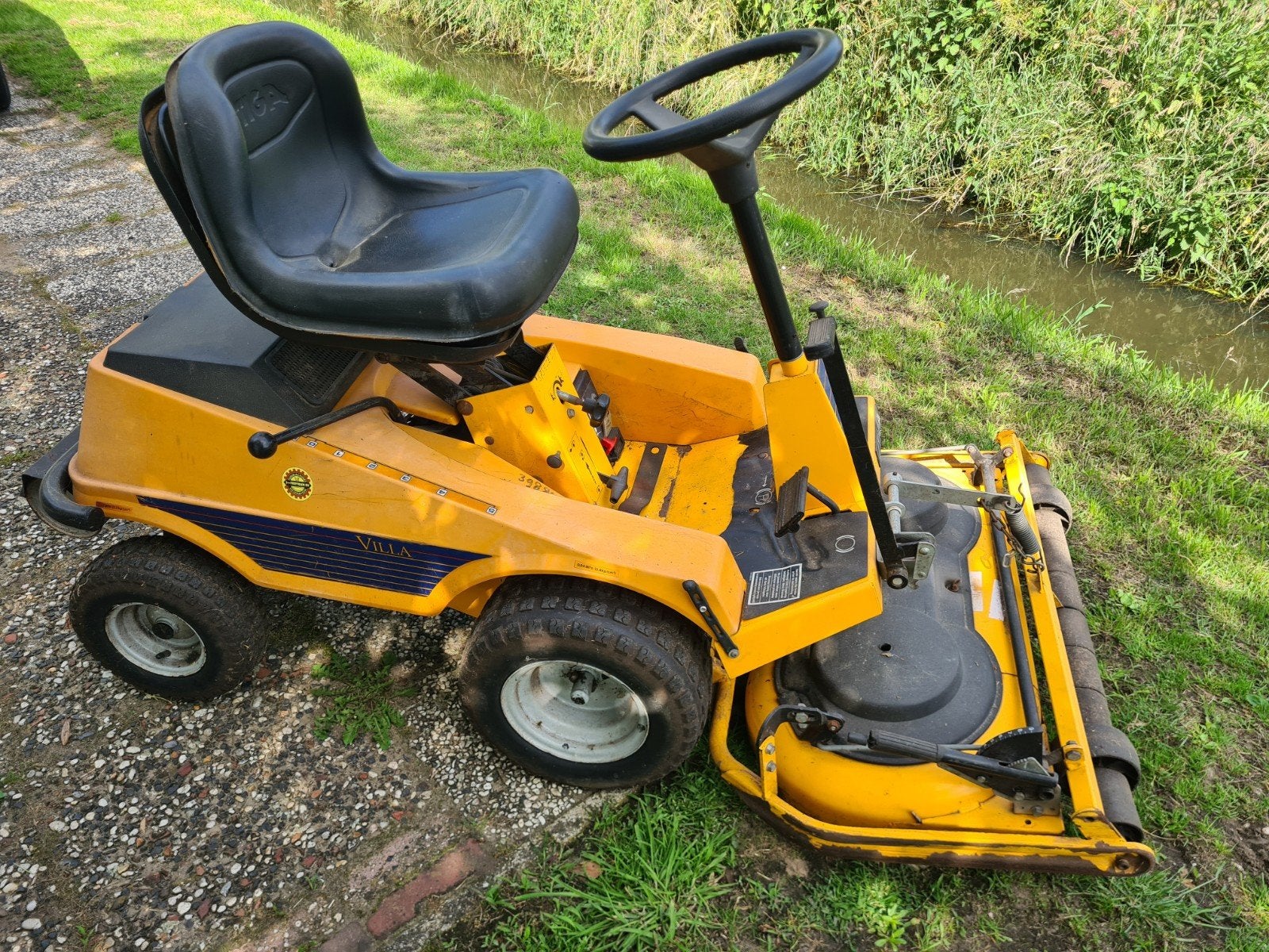 STIGA VILLA 11E / MET WERK / MEENEEMPRIJS, Tuin en Terras, Zitmaaiers, Ophalen, Gebruikt, Stiga, 90 tot 120 cm