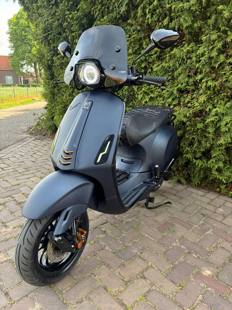 Nette Vespa sprint 2017 - 80cc Malossi - Akra - rs zadel -, Ophalen, Overige modellen, Zo goed als nieuw, 1 versnellingen