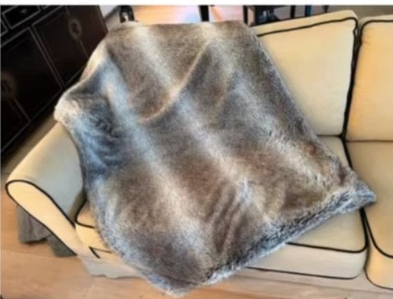 LAVANDOUX nieuwstaat bontplaid, grand fouillaird CHCS, Ophalen of Verzenden, Zo goed als nieuw, Plaid, Overige kleuren