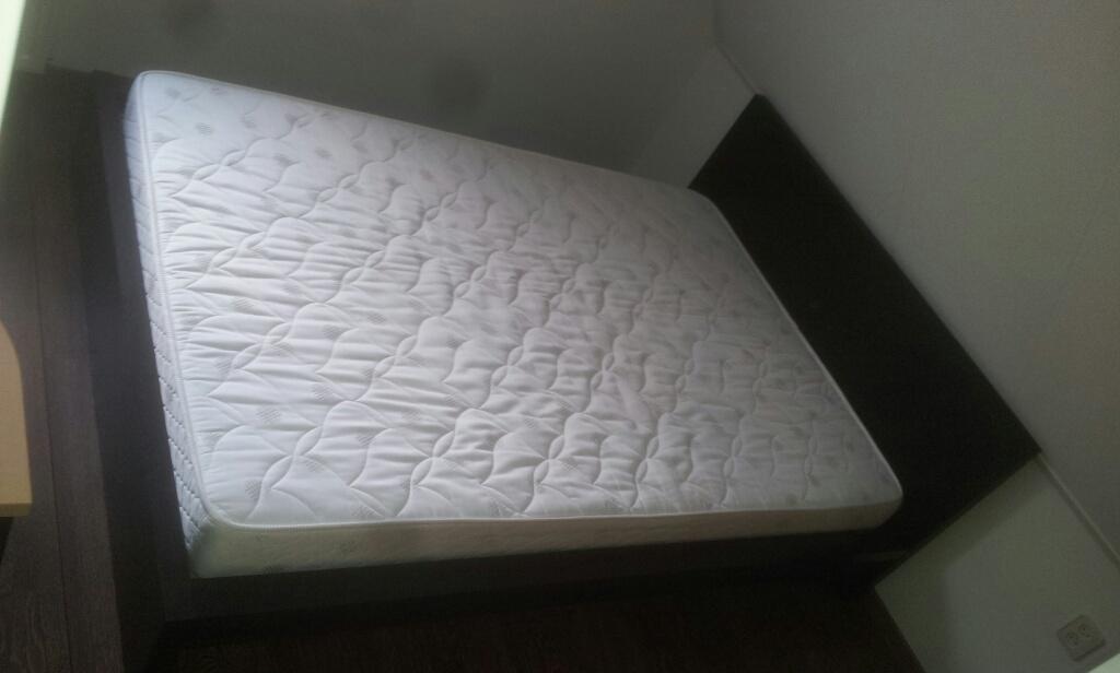 bed 140 x 200, Huis en Inrichting, Slaapkamer | Bedden, Gebruikt, Tweepersoons, 140 cm, 200 cm, Hout, Zwart, Ophalen