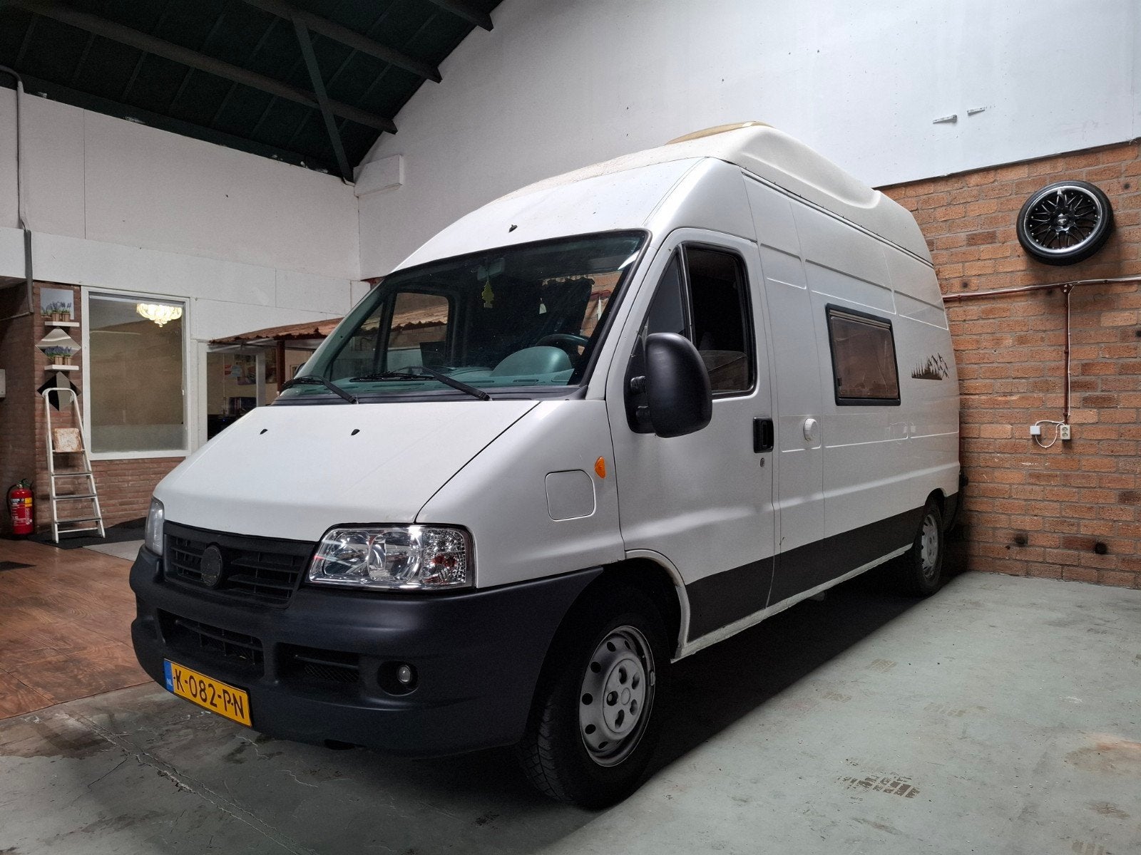 Fiat Ducato maxi 2.8 jtd  buscamper, Auto's, 2000 kg, Wit, Bedrijf, 2 stoelen