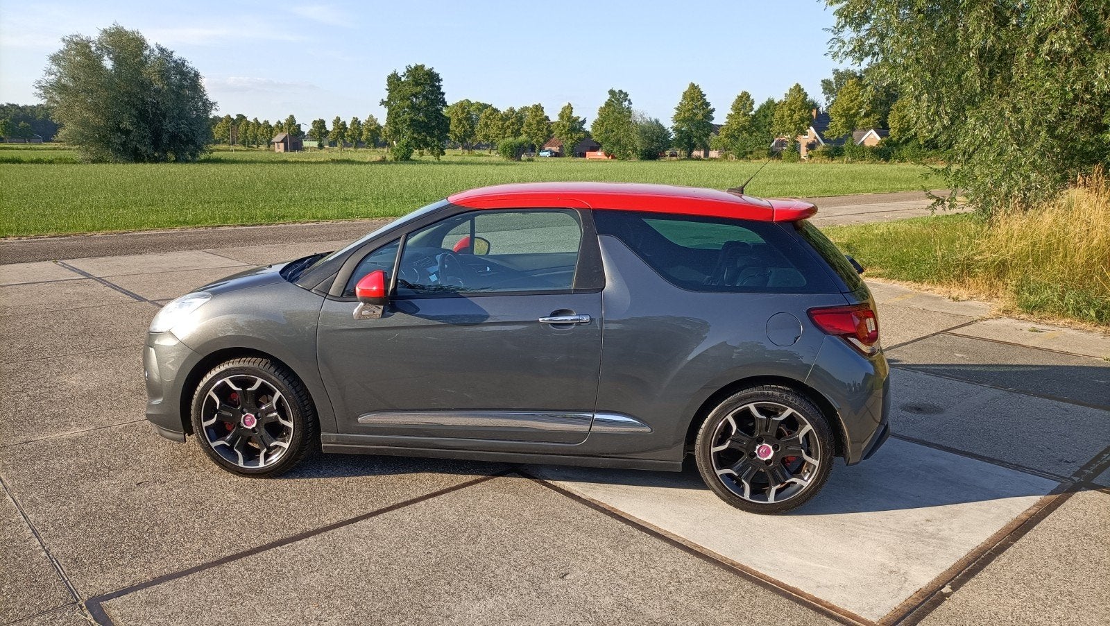 Citroën DS3 1.6 THP 2012 Grijs, Auto's, Voorwielaandrijving, Stof, 49 €/maand, Bedrijf