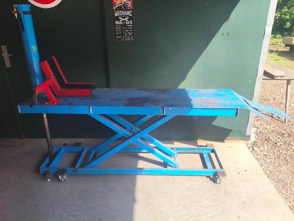 motorheftafel pneumatisch 450 kg, Ophalen