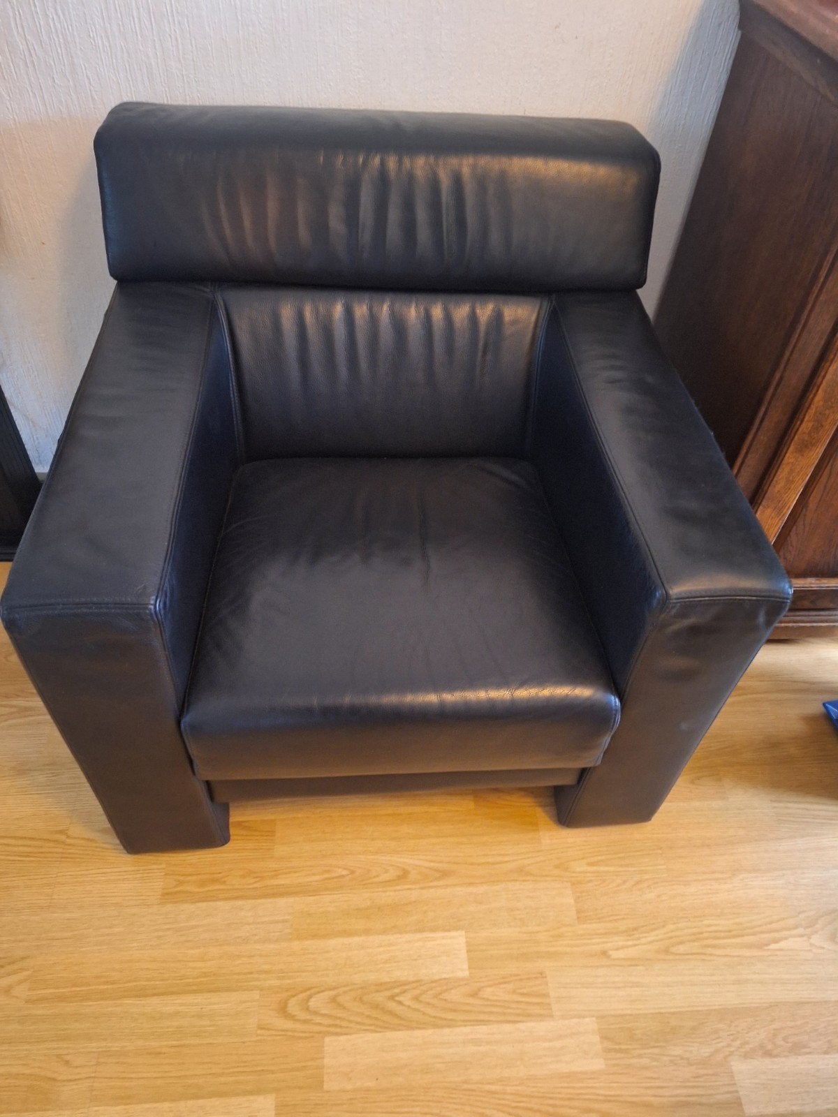 bruin Montèl leren fauteuil - Zo goed als nieuw, Ophalen, Modern, Klassiek, Zo goed als nieuw, 75 tot 100 cm