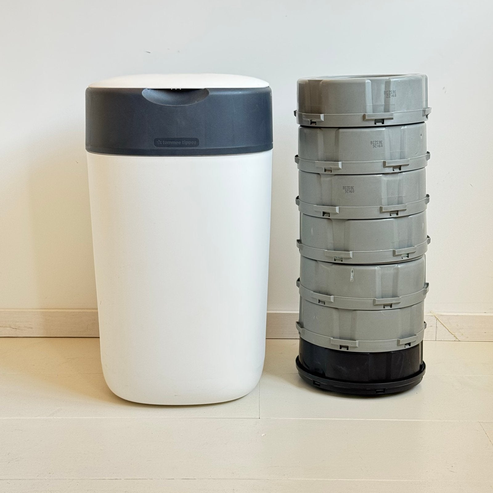 Tommee Tippee Sangenic Luieremmer met navulcassettes, Ophalen, Zo goed als nieuw