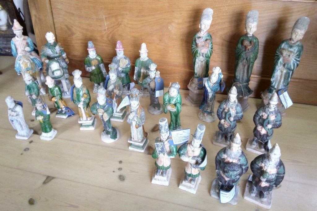 Unieke collectie 25 stuks Ming China terracotta beelden, Antiek en Kunst, Ophalen