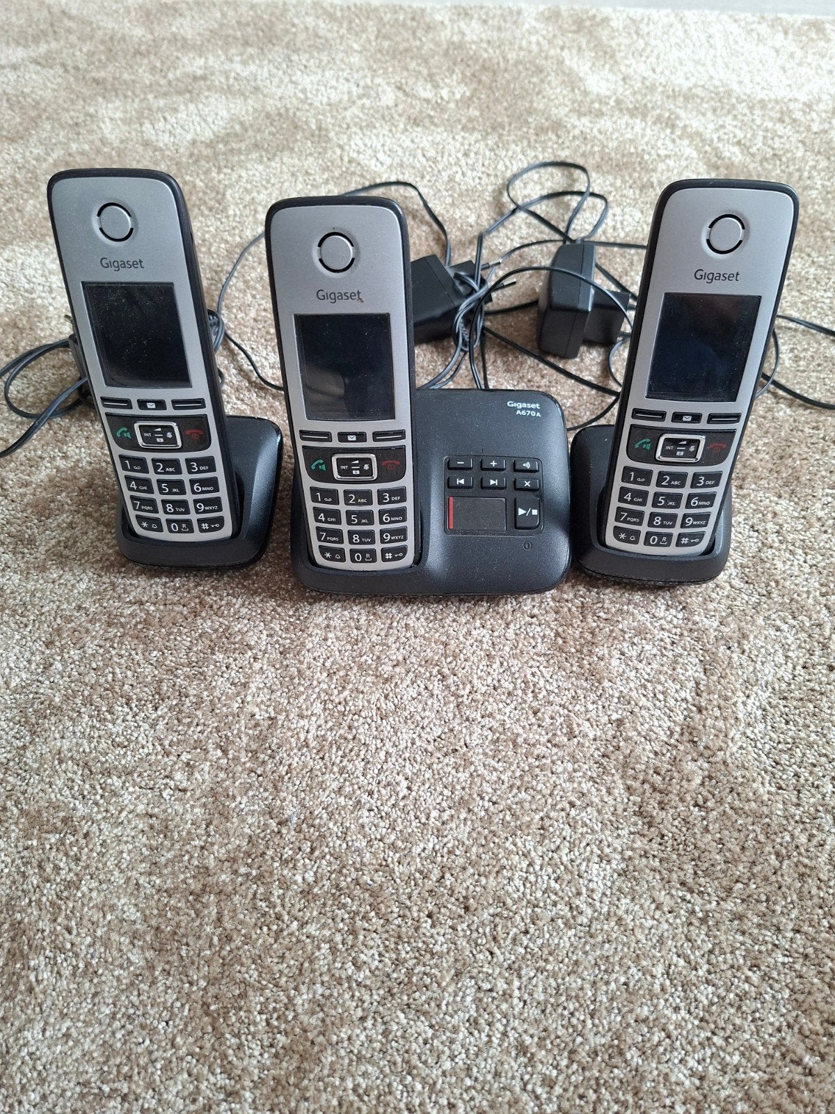 Gigaset A670A Telefoonset met 3 telefoons, Ophalen of Verzenden, Gebruikt, 3 handsets