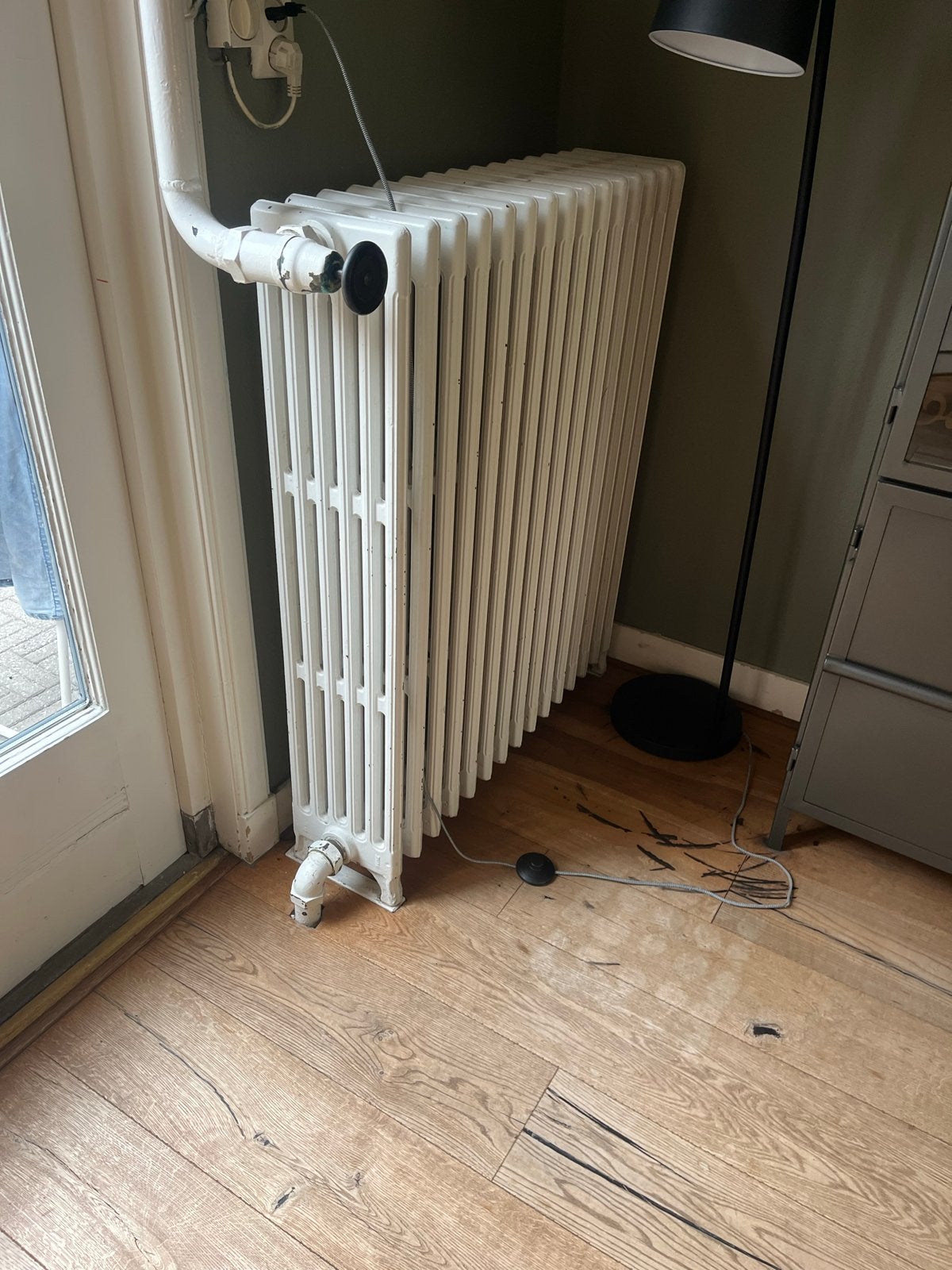 Witte klassieke radiator, gebruikt, Ophalen, Gebruikt, Radiator, 60 tot 150 cm