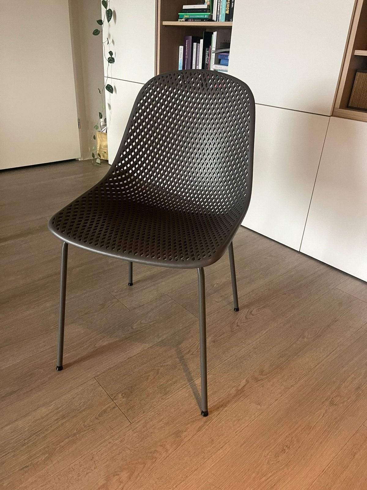 4 Quinby stoelen van Kave Home, Ophalen, Zo goed als nieuw, Grijs, Twee