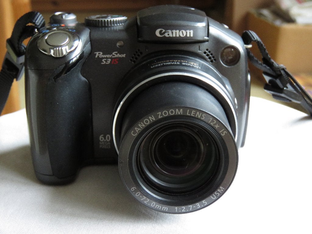 Foto 4 van Canon Powershot S3 IS met tele- en wijdhoekconverters