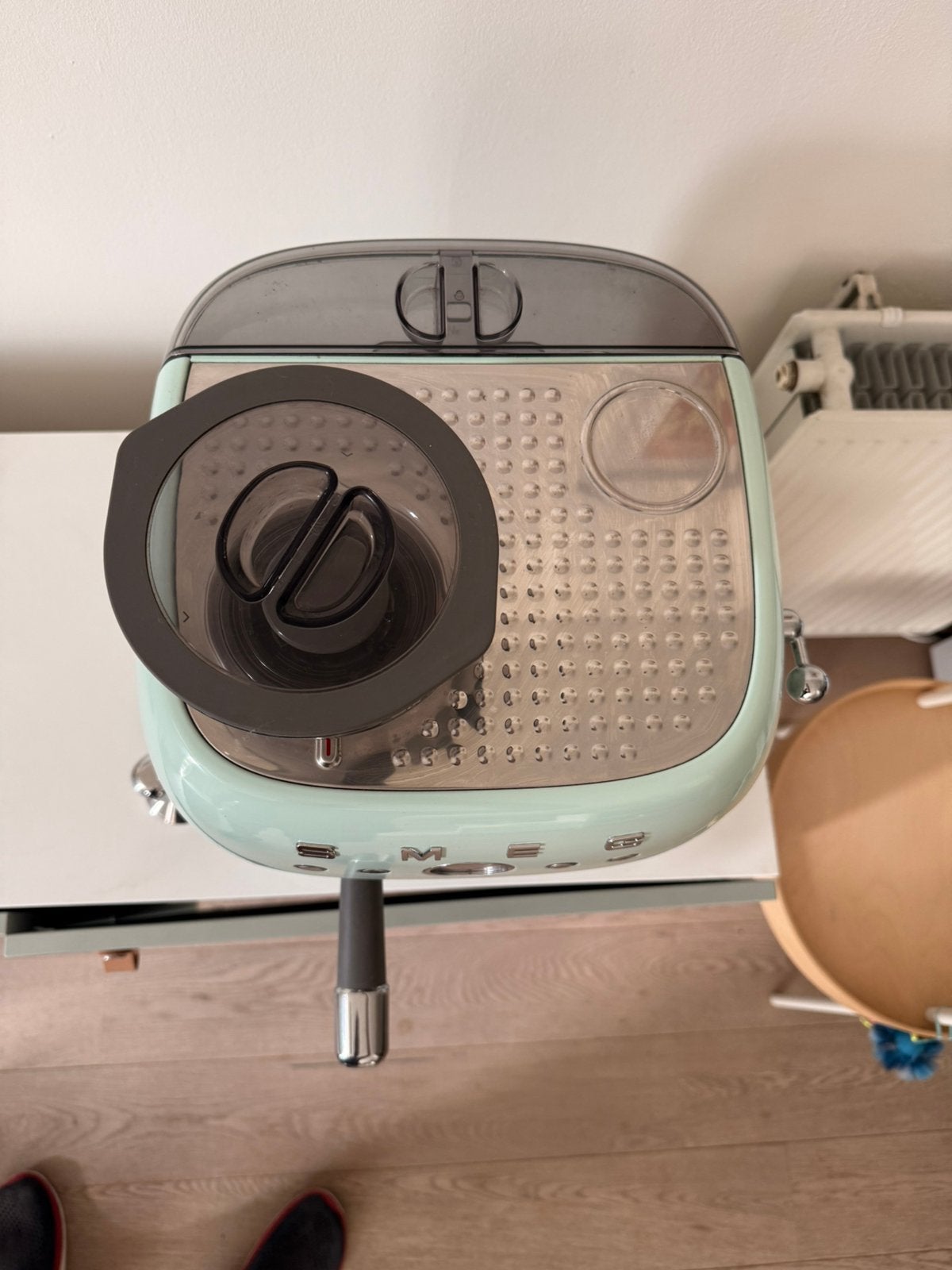 Foto 5 van Smeg EGF03PGEU espresso machine - mint green (used)