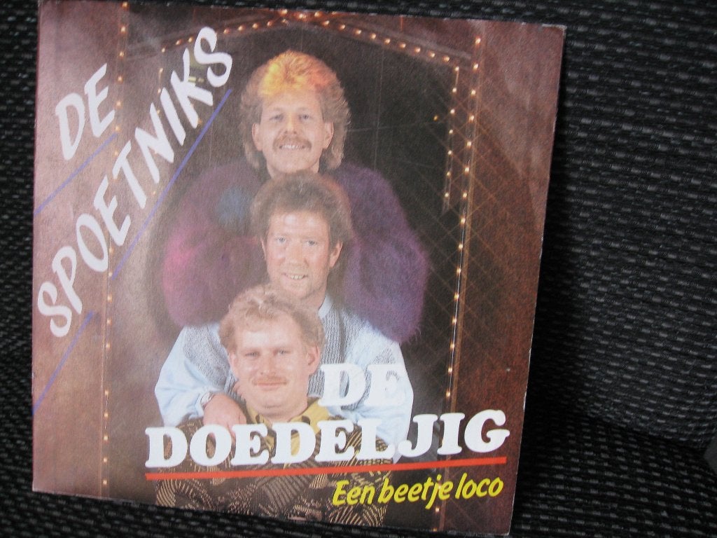 sSpoetniks de – De Doedeljig -een beetje loco 1987, Ophalen of Verzenden, Gebruikt, Pop