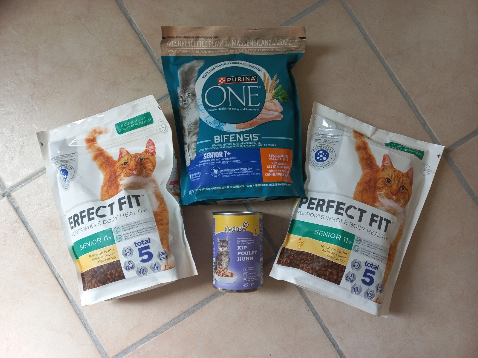 Kattenvoer/kattenbrokken Senior, Dieren en Toebehoren, Ophalen, Kat